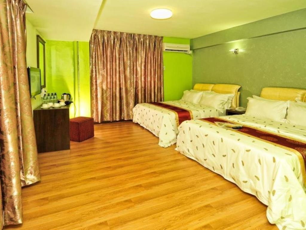 Hotel Zamburger Grand City Malacca Exterior photo